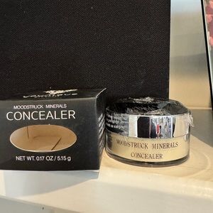 Younique Concealer New in Box - Fresh